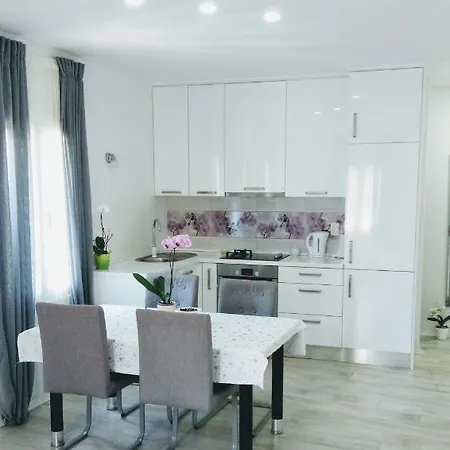 Apartment Davorka Makarska